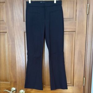 Brand new Zara Mini Flare Ankle Pant Black - Size M